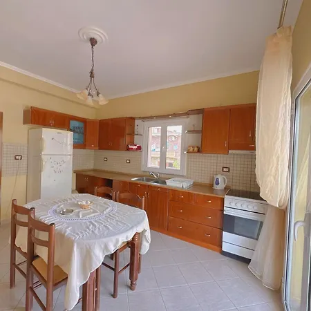 Apartamento Sofi Përmet